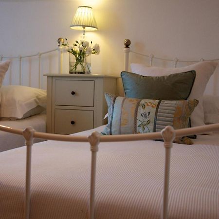 Onefifty Bed and Breakfast Cowes  Buitenkant foto