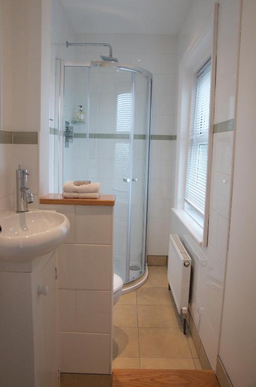 Onefifty Bed and Breakfast Cowes  Buitenkant foto